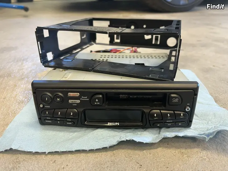 Säljes Philips RC 249 bilstereo