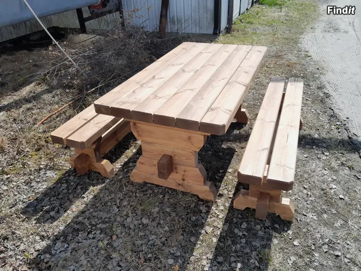 Säljes Stockbord och bänkar