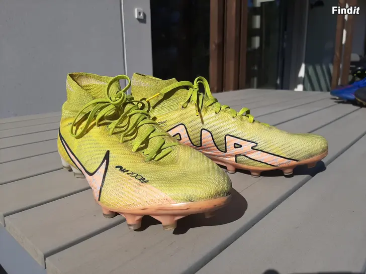 Myydään Nike Mercurial Superfly Elite AG koko 42,5