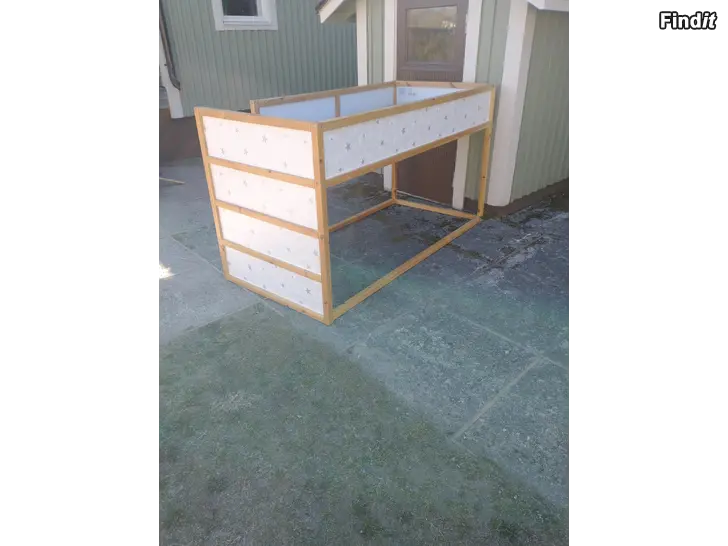 Säljes Ikea Kura säng