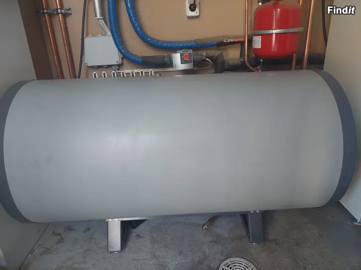 Säljes Varmvattenberedare 230 l