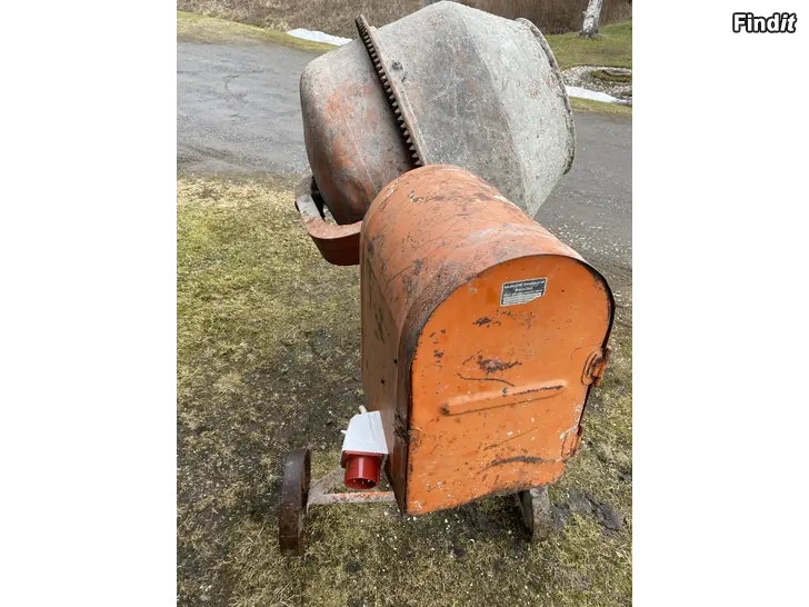 Myydään Betonimylly