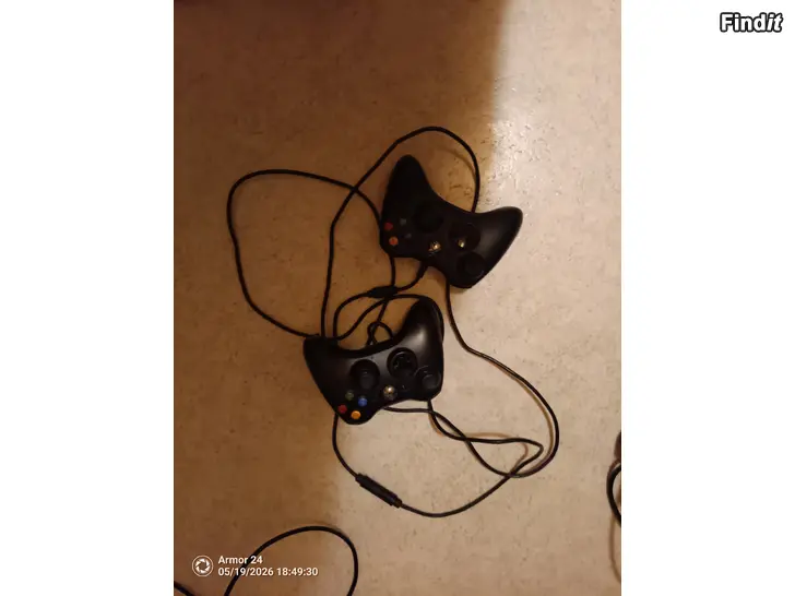 Myydään X-box med spel