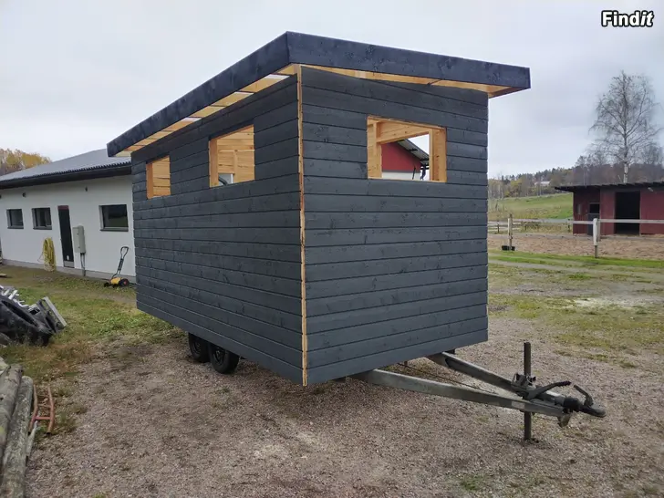 Myydään Mökkivaunu Solifer Artic 552 alustalla