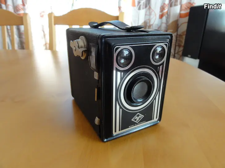 Säljes Afga lådkamera