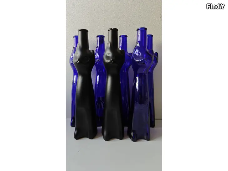 Säljes Retro kattflaskor