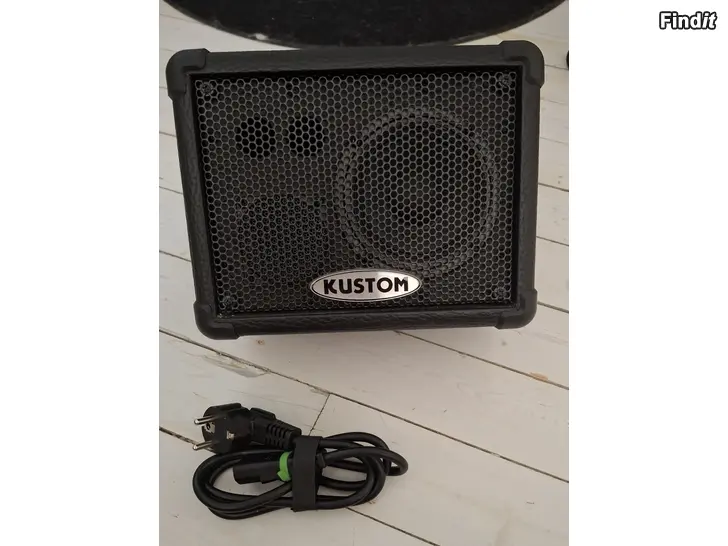 Säljes Kustom KPC4P liten monitor/högtalare