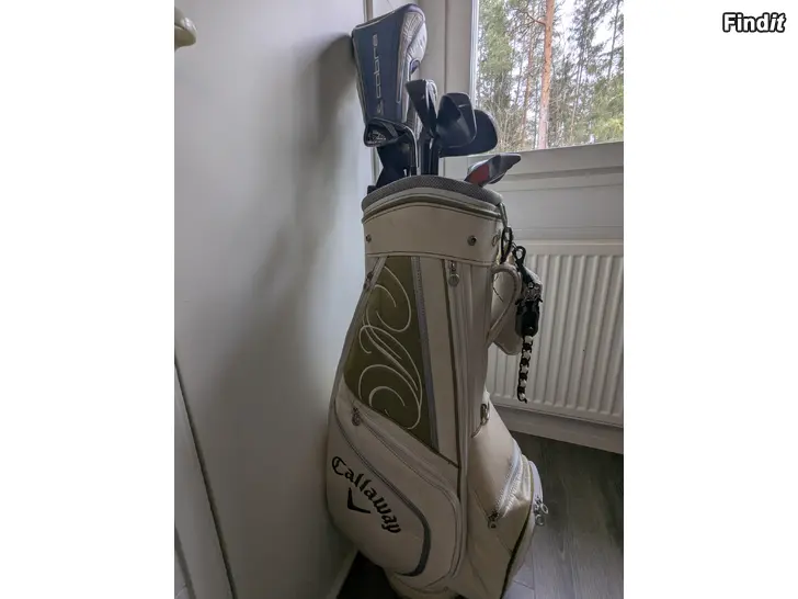 Säljes Callaway dam golfklubbor och bag