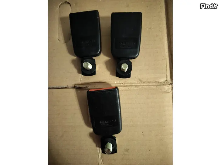 Myydään Turvavyönlukkot