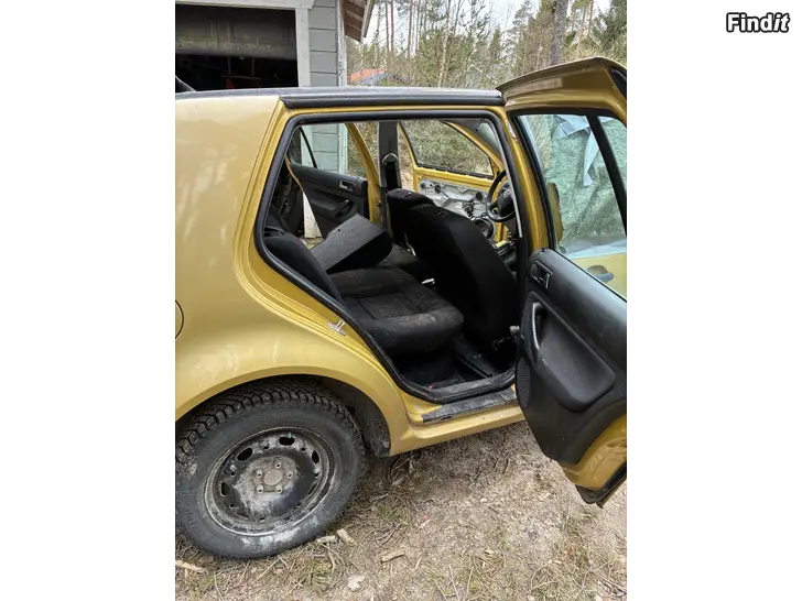 Säljes GOLF MK4 I DELAR