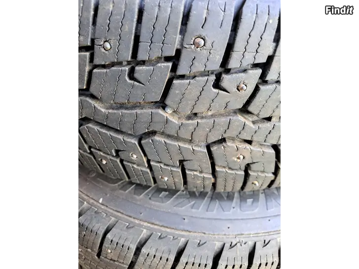 Säljes Vinterringar Ford 15