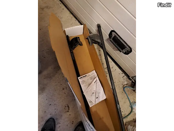 Säljes Takräcke till Saab