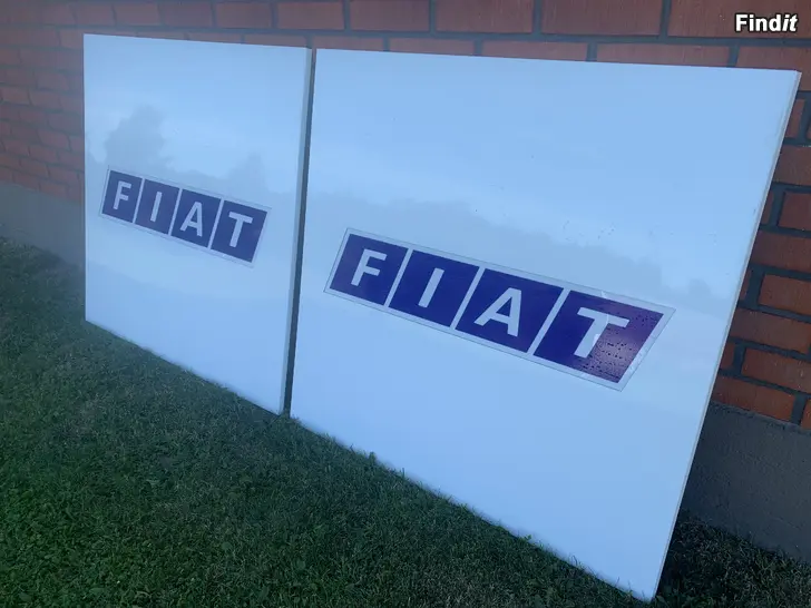Myydään Fiat valomainoskyltin etulevy / front till ljuslåda