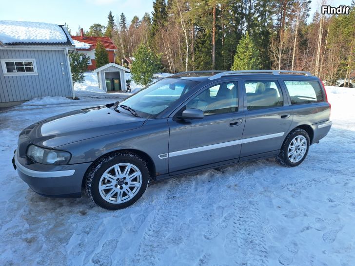 Säljes Volvo V70 -04 170hk bensin