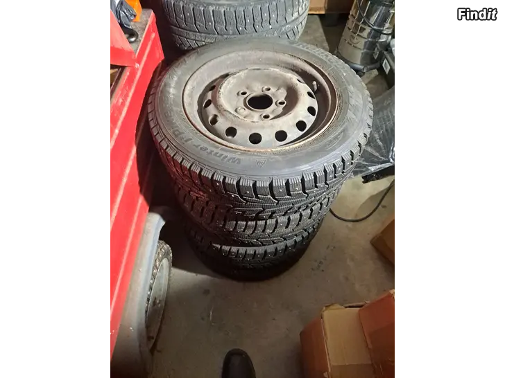 Säljes 14 tum vinterdäck