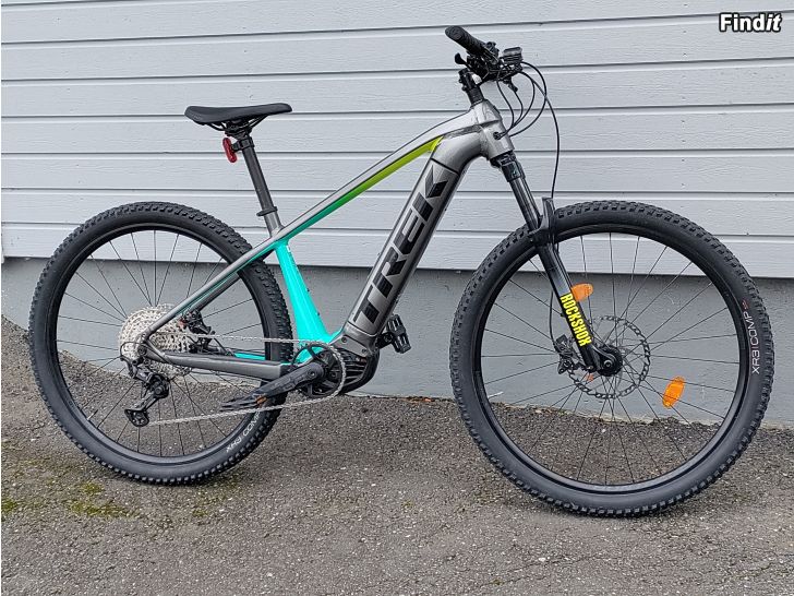 Myydään Huollettu Trek Powerfly 5 Gen 3 M