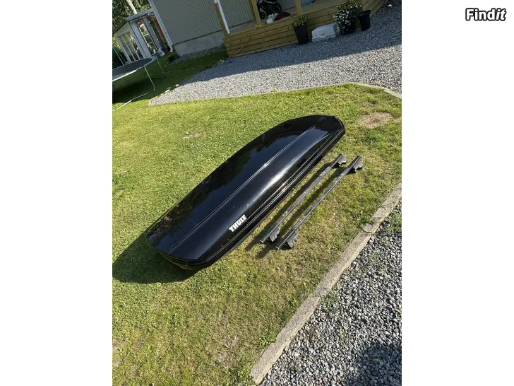 Myydään Thule spirit 820 suksiboksi