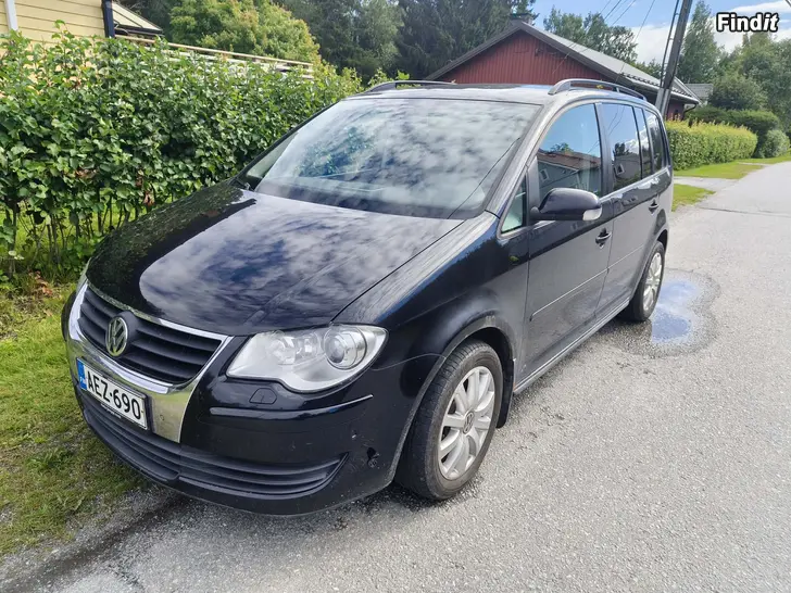 Myydään Volkswagen Touran 1,4 tsi 2009