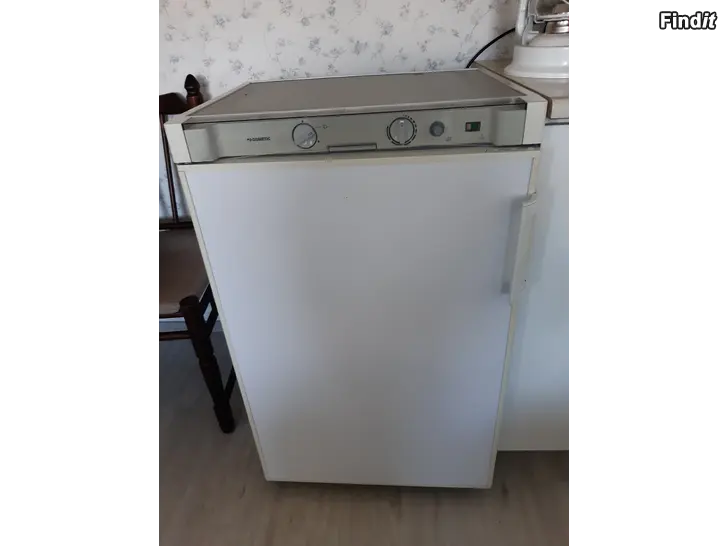 Säljes GAS +EL KYLSKÅP DOMETIC RGE 2100