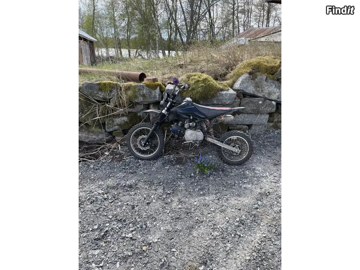 Myydään 110cc fude kross