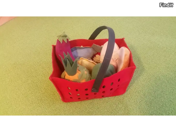 Myydään Ikea Låtsas 12 piece Shopping Basket punainen kori ja leikkiruoat  -hinta 10e