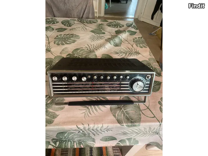 Säljes PHILIPS 66 RL 581 vinylklädd bilradio