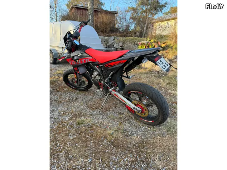 Myydään Mopo Fanatic Motor 2021 Hyvässä kunnossa