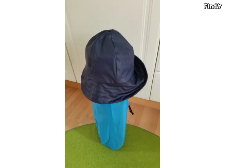 Myydään Sadehattu Reima koko 54 tummansininen -hinta 4e
