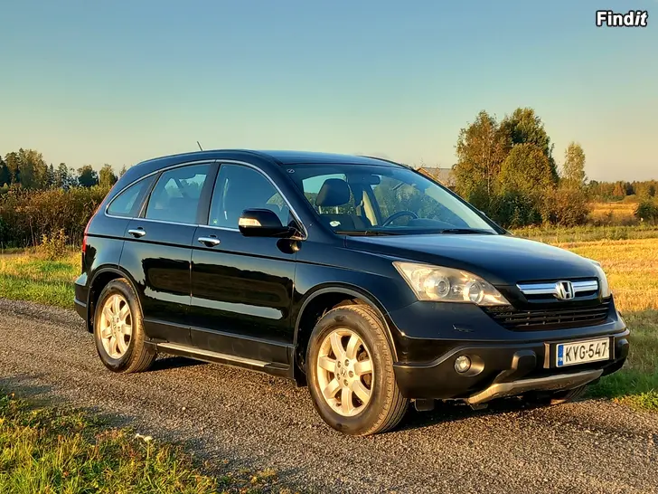 Myydään Honda CR-V 2.2 CTDi Dsl 140hv 4WD