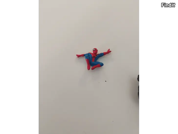 Myydään Kaksi Spider Man esinettä
