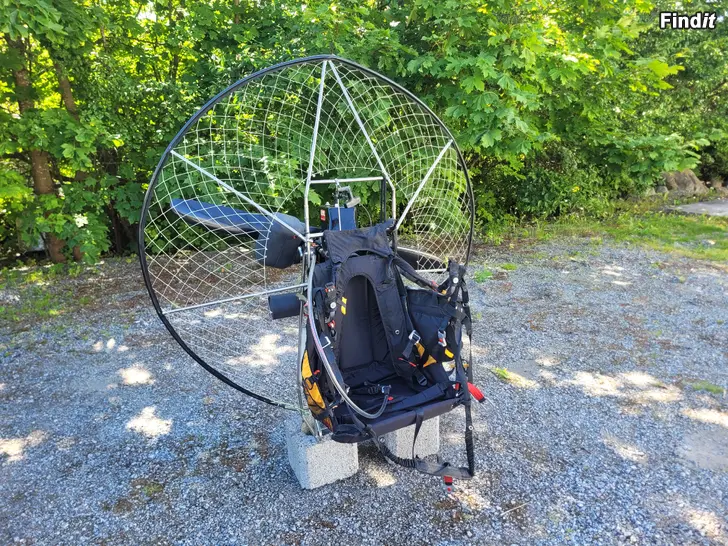 Myydään Paramotor