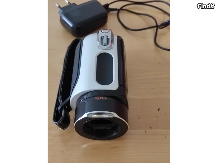Myydään Samsung full hd 1920x1080 videokamera