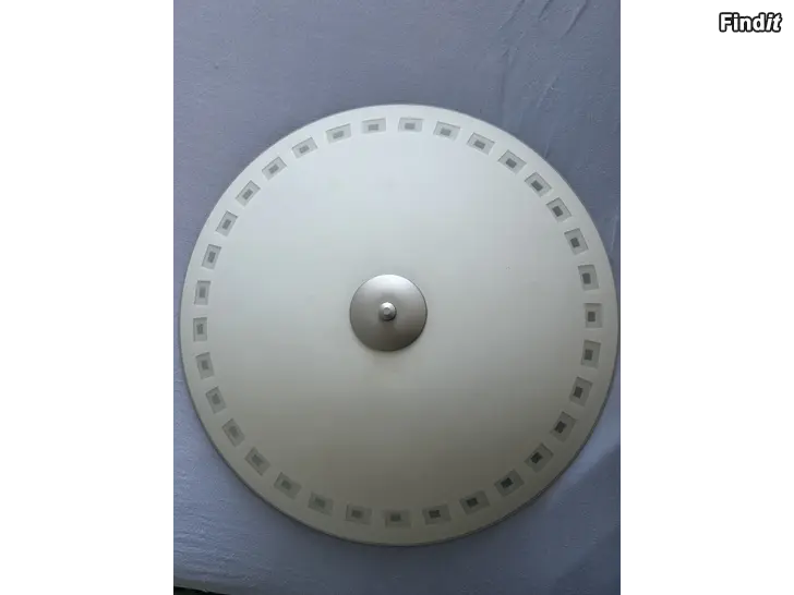 Myydään Plafond