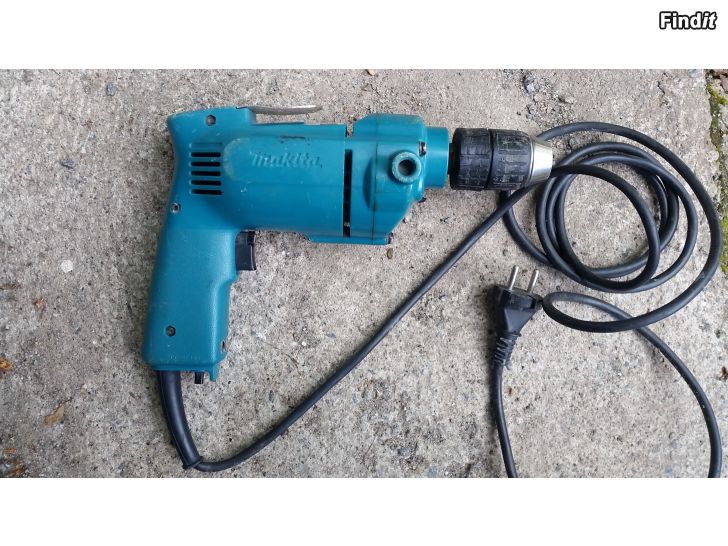 Myydään Makita DP4700 sähköporakone 100e