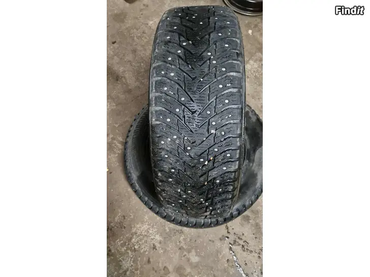 Myydään 215/65/16 suv Nokia hakkapelitta8 2kpl