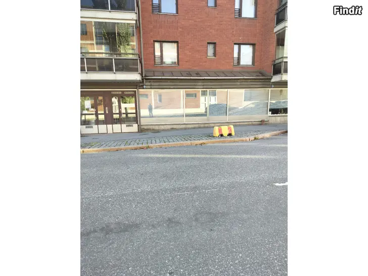 Uthyres Affärs/kontors utrym på storalångatan Vasa