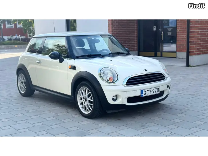 Myydään Juuri leimattu Mini One