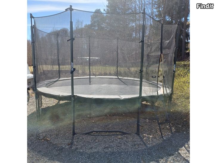 Myydään Trampoliini Acon Air 4.6