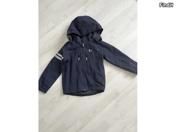 Säljes Skaljacka Lindberg Strl 110 Mörkblå