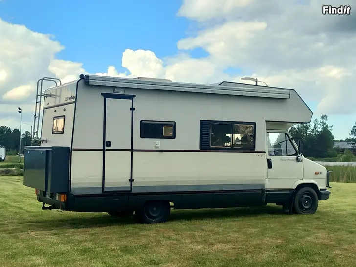 Myydään Fiat-Matkaaja Ducato 14 2.5 Turbo Dsl AJETTU VAIN 138 TKM