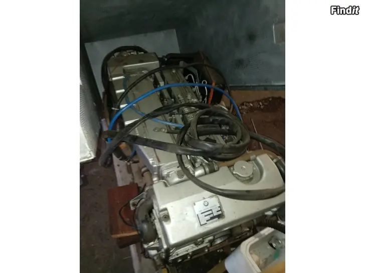 Myydään Båtmotor