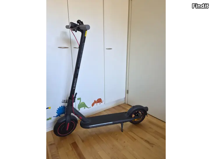 Myydään Xiaomi Electric Scooter 4 Pro