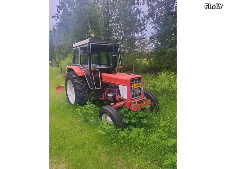 Myydään IH 674