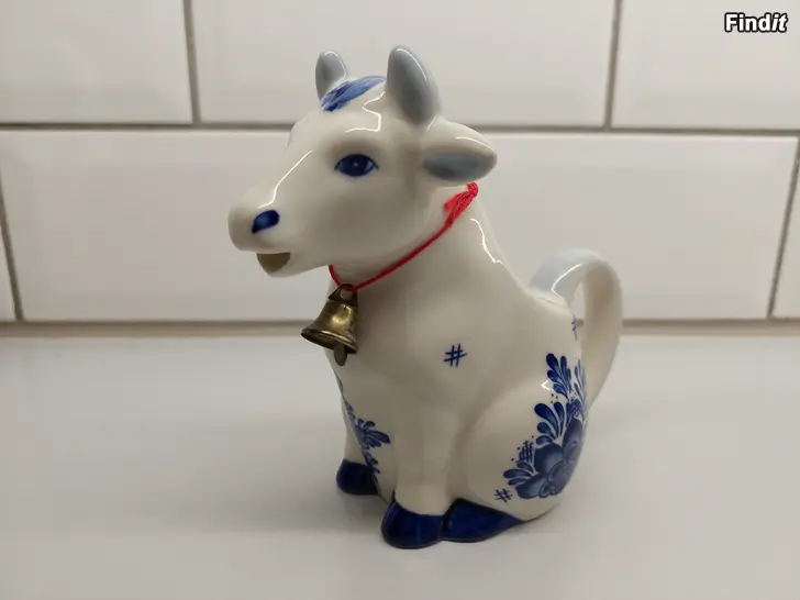 Myydään Delftware lehmä kermakko