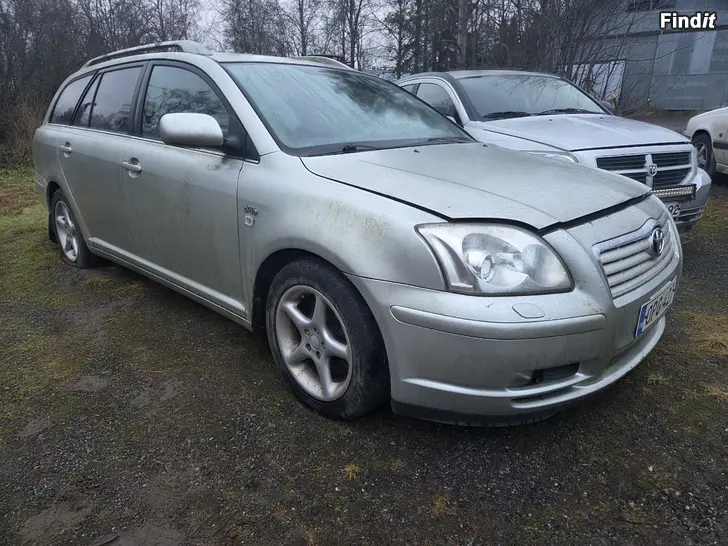 Säljes TOYOTA AVENSIS