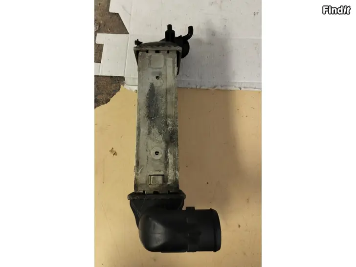 Myydään Välijäähdytin HDI