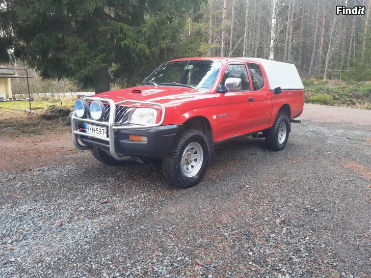 Myydään Mitsubishi L200 4WD