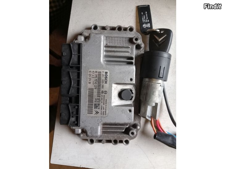 Myydään Citroen Xsara 1,6 2006 ECU-sarja 9662467480 Bosch 0261208908