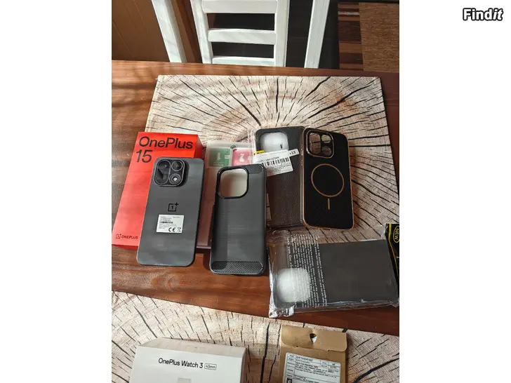 Myydään Oneplus puhelin ja kello