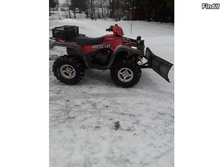 Myydään Arctic cat 650 V2 twin